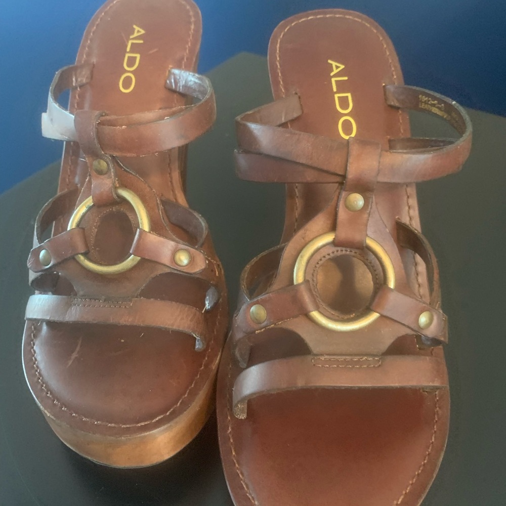 Adorable wooden clogs! Brown leather, never been worn. Perfect for summer! - Picture 2 of 6